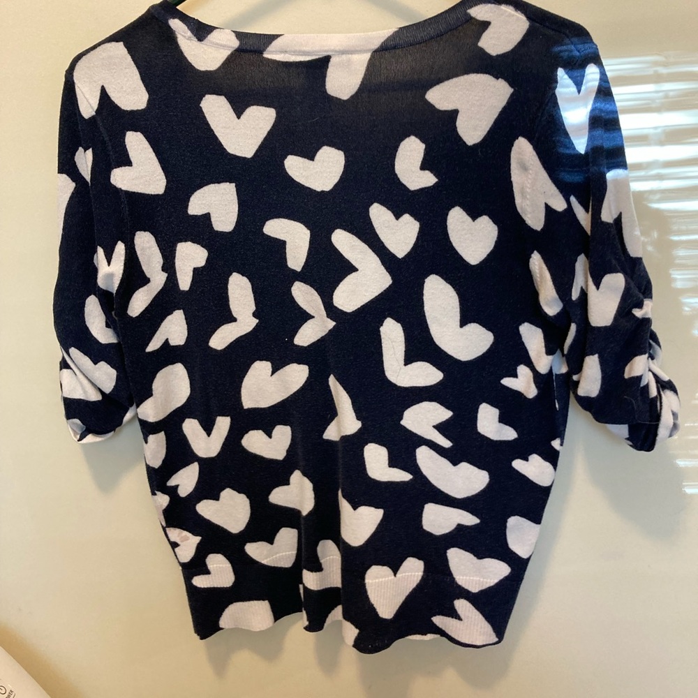 Short sleeve sweater. Elastic in the sleeves to hold them in place. - Picture 2 of 4